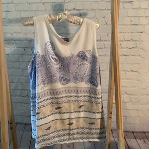 Chico’s tank ✨ Like new ✨